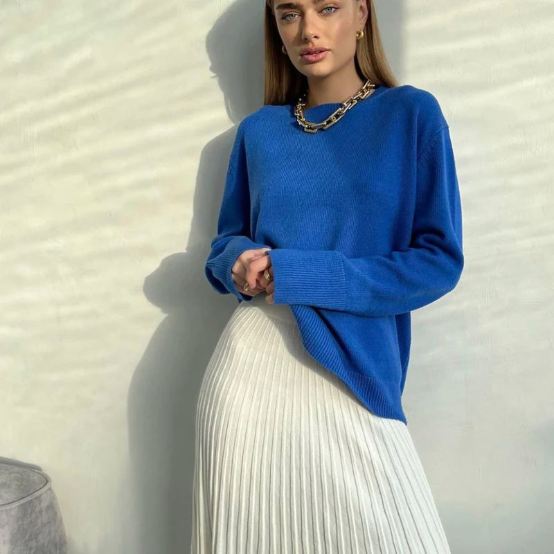 Anna cashmere crewneck sweater in blue with ribbed cuffs and hem