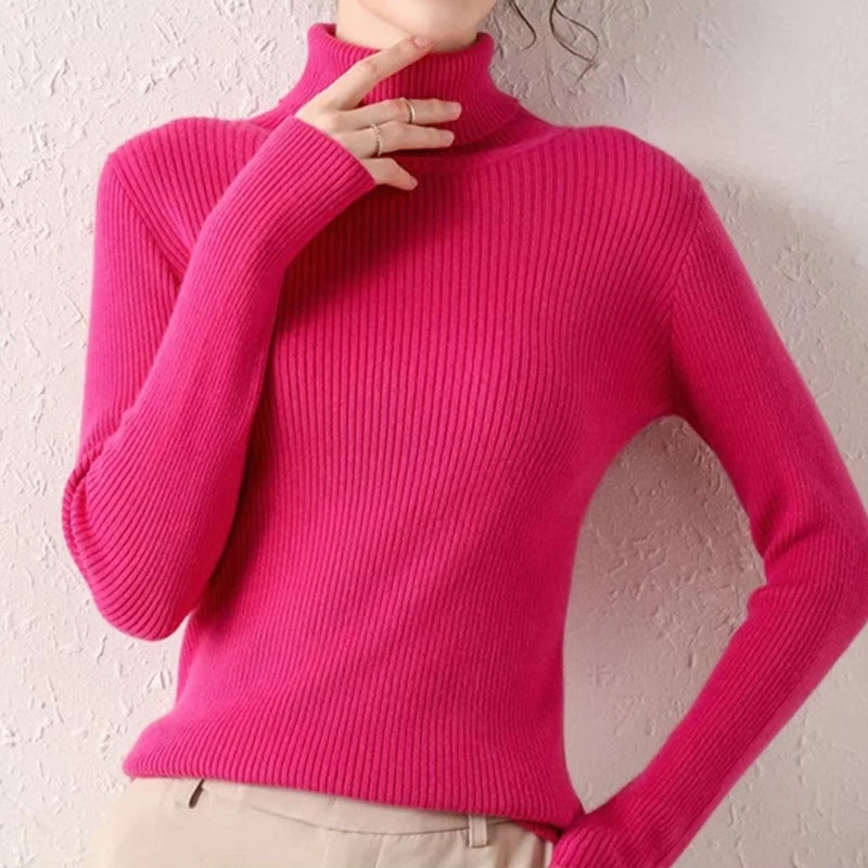 Fuchsia ribbed turtleneck sweater with high neck and long sleeves