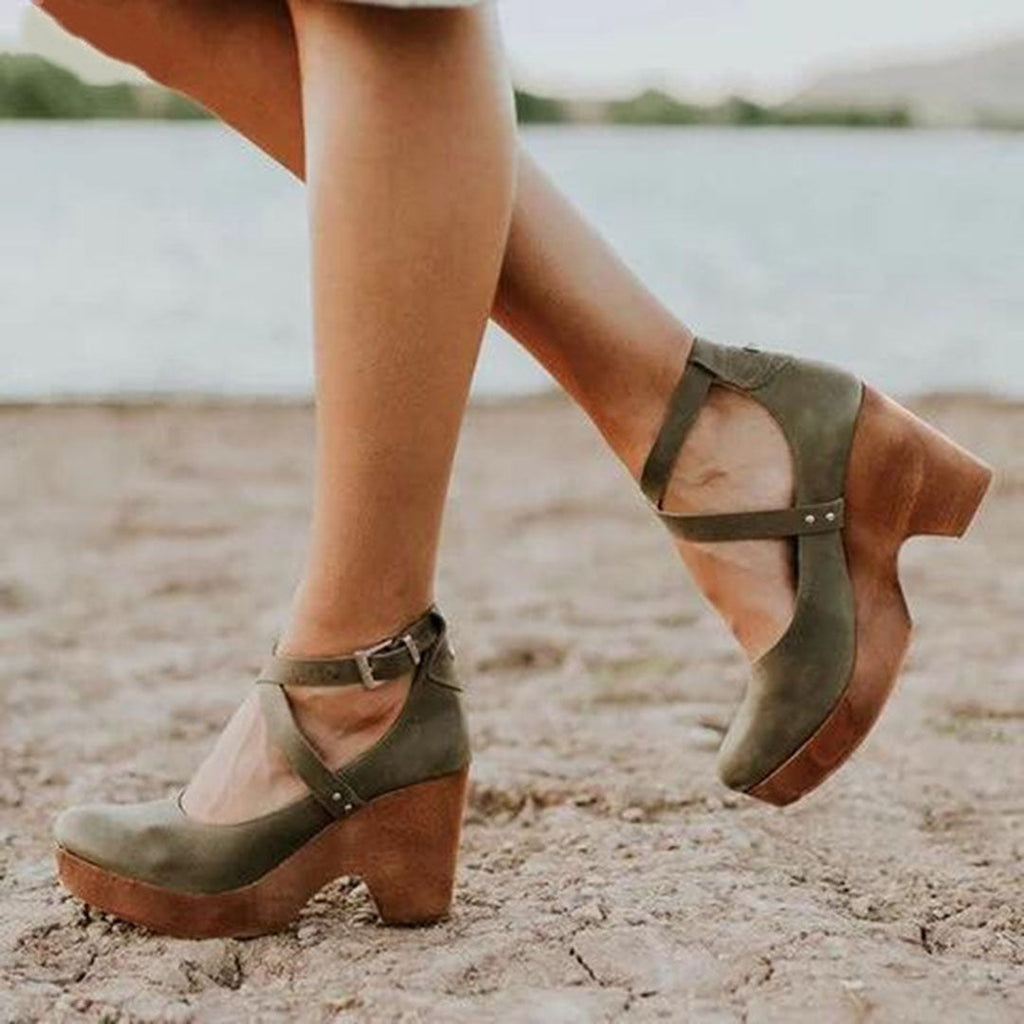 Green cross-strap Mary Jane platform heels on block heel with buckle