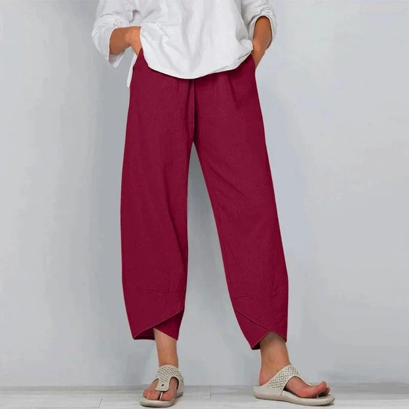 Women's wide-leg cropped pants, red, elastic waistband with angled hem detail