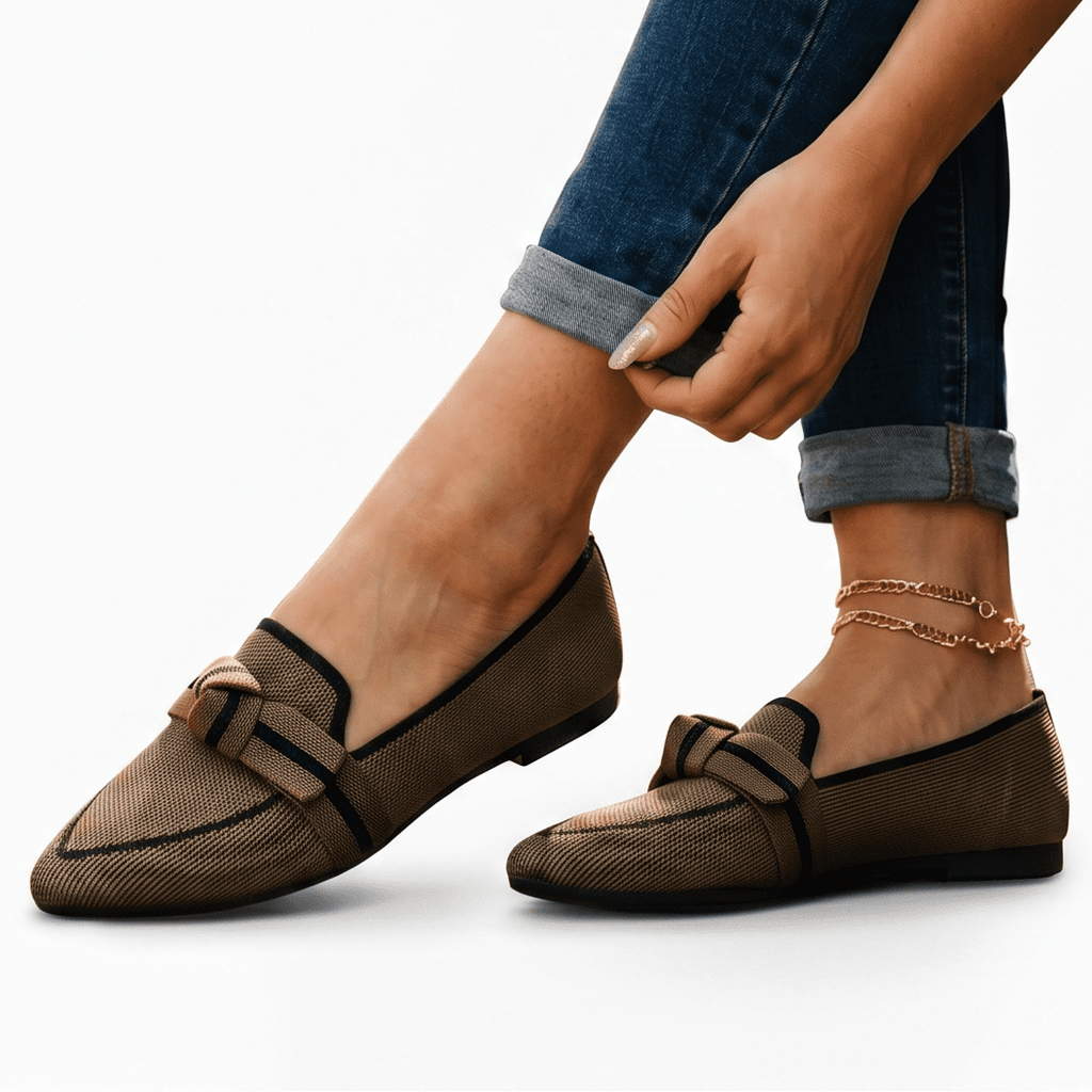 Textured slip-on loafers with bow detail, dark brown