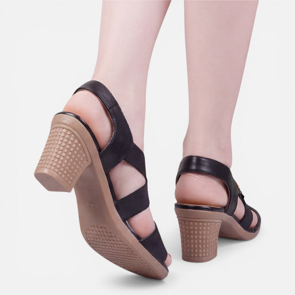 Women’s black block-heel sandals, open toe and ankle strap, side view