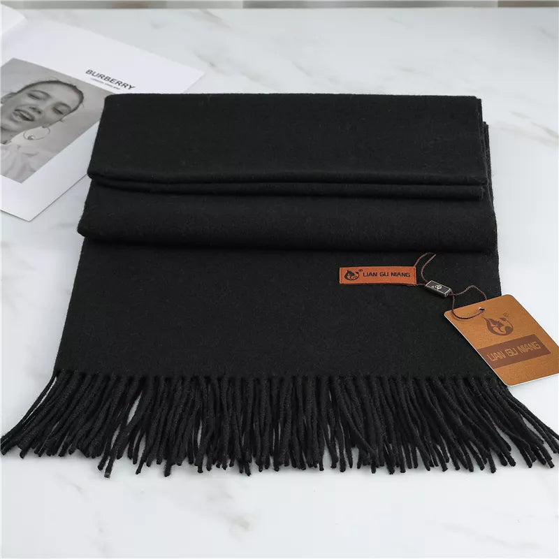Black cashmere scarf with fringed hem, folded