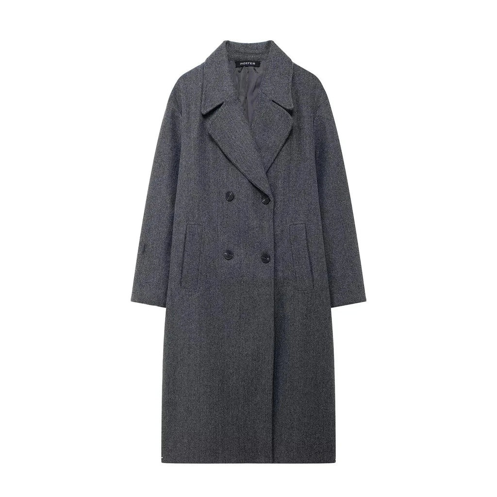 Women's winter coat in charcoal gray with notched lapels and double-breasted closure