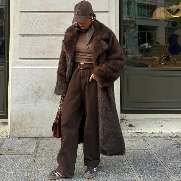 Women’s long faux fur coat, dark brown, wide cuffs and relaxed fit