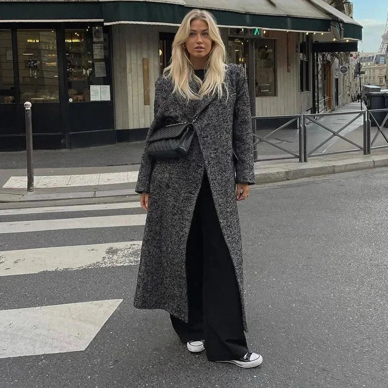 Women’s long gray tweed coat with long sleeves, open front, and side pockets