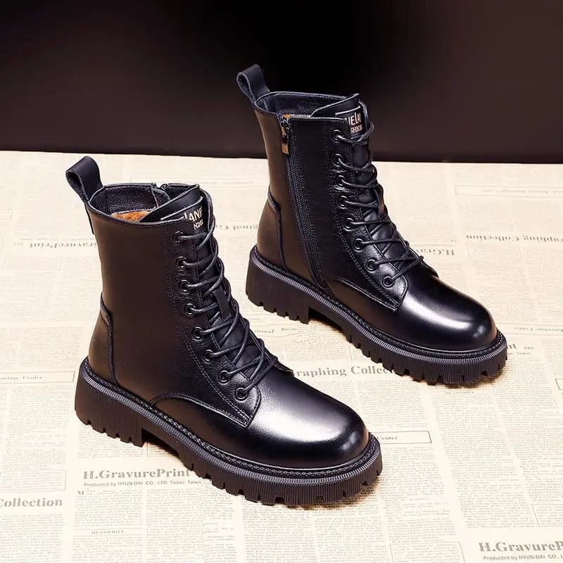 Dark winter ankle boots, lace-up with rounded toe and padded warm lining