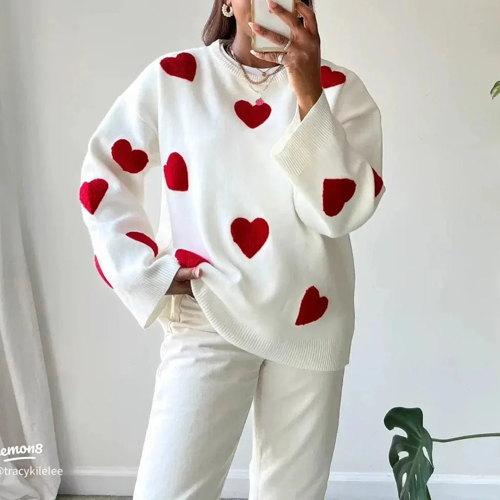 White heart-pattern sweater with red hearts, ribbed cuffs and crewneck