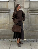 Women’s loose knit sweater, long sleeves, brown; loose fit with ribbed hem