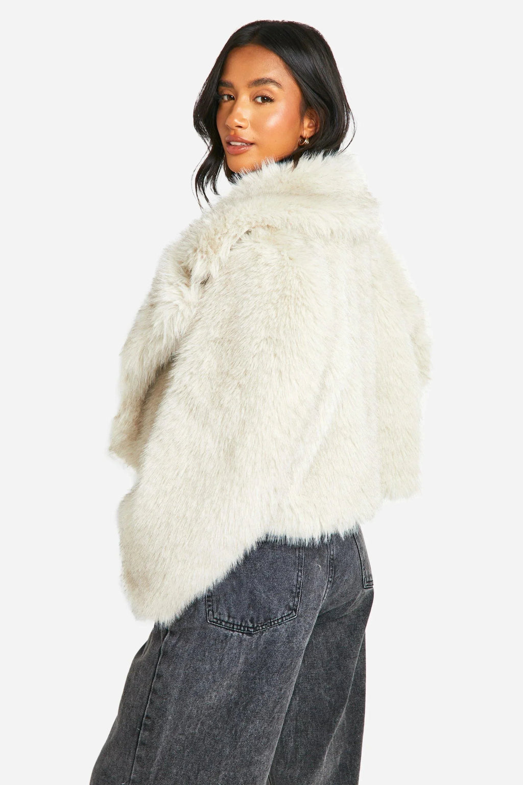 Women’s Ivory Faux Fur Blazer - Oversized Lapel Collar Winter Jacket